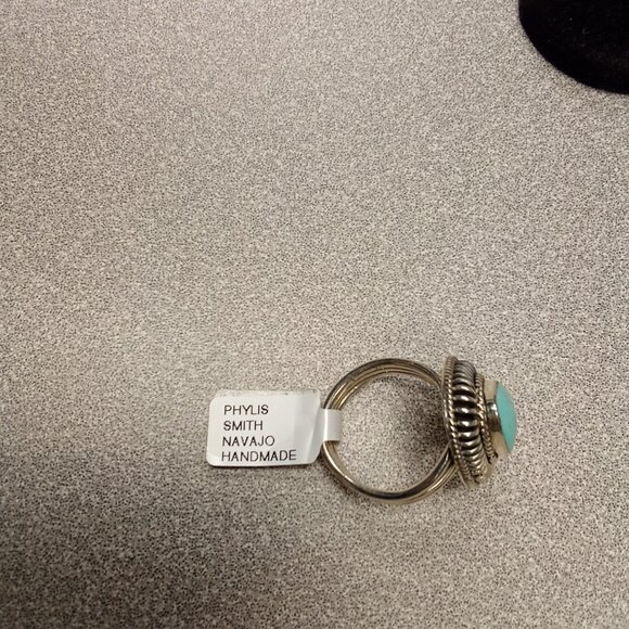 Navajo Handmade Kingman Turquoise Sterling Silver Ring - Picture 4 of 6